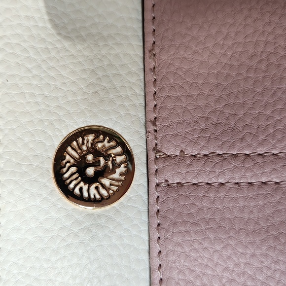 Anne Klein bucket pink and cream bag - Picture 2 of 15